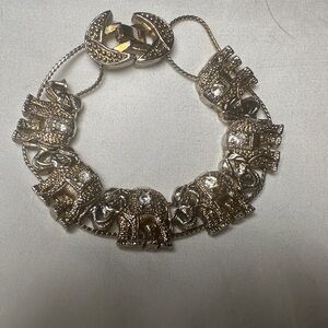 Gorgeous vintage elephant bracelet